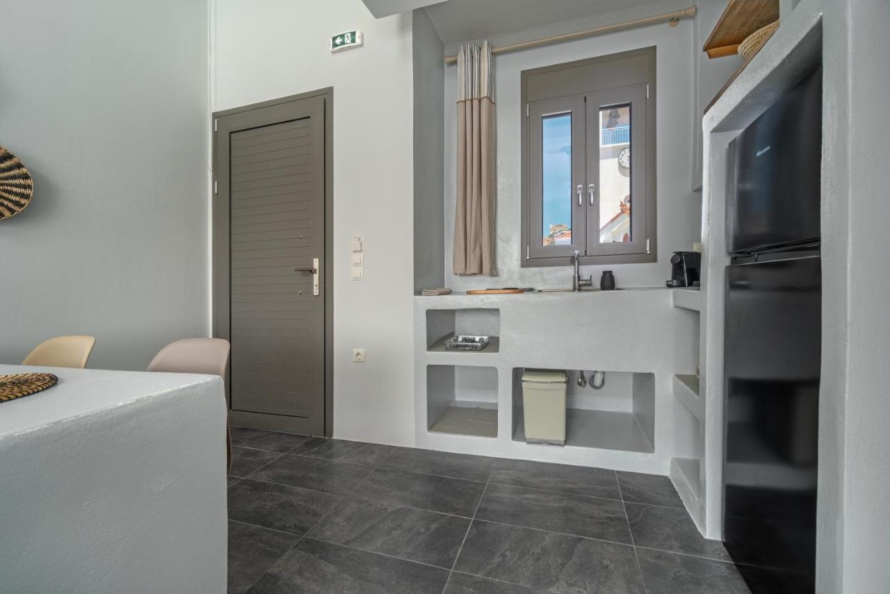 La Perla Suites Agioi Apostoloi  Eksteriør billede
