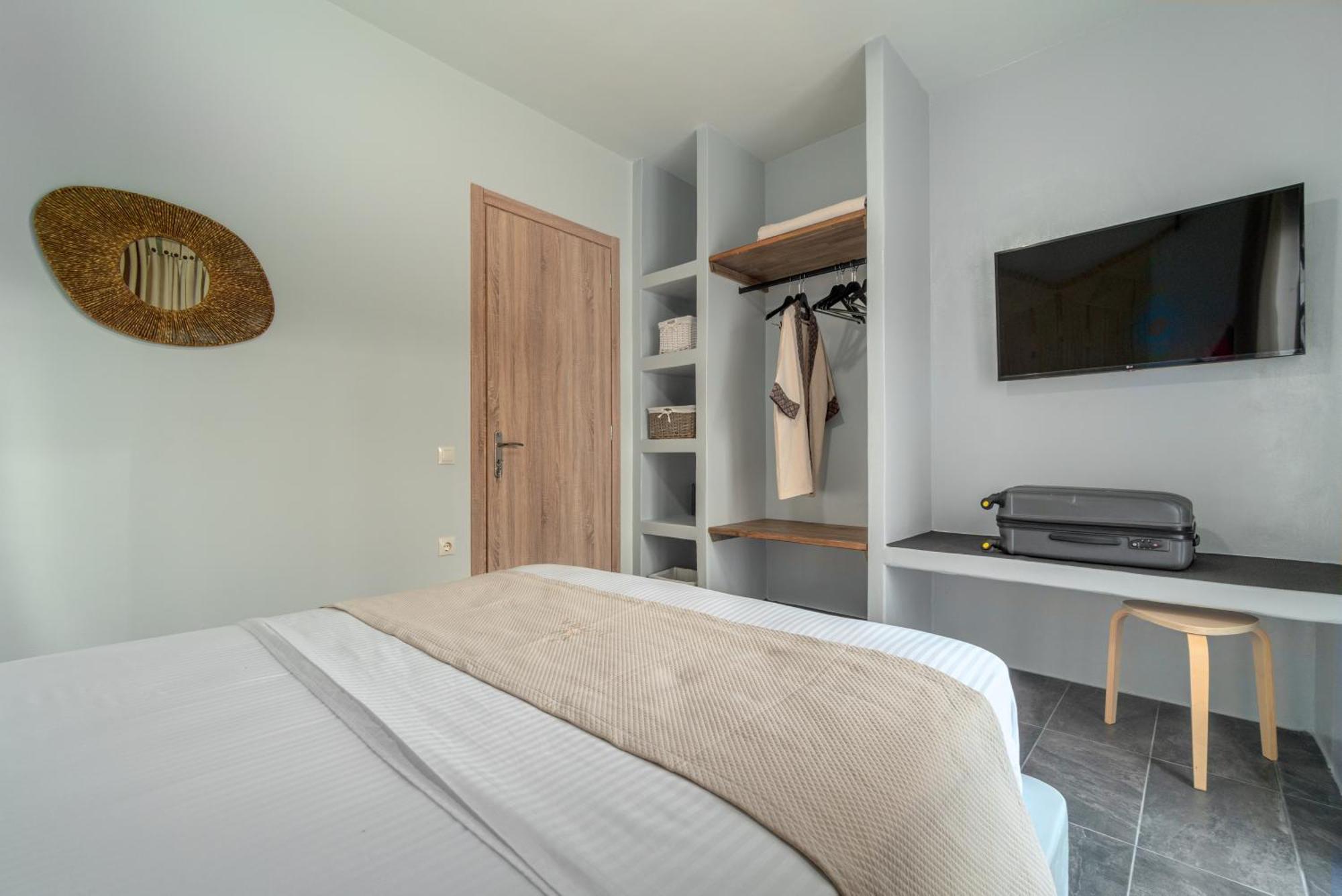 La Perla Suites Agioi Apostoloi  Eksteriør billede